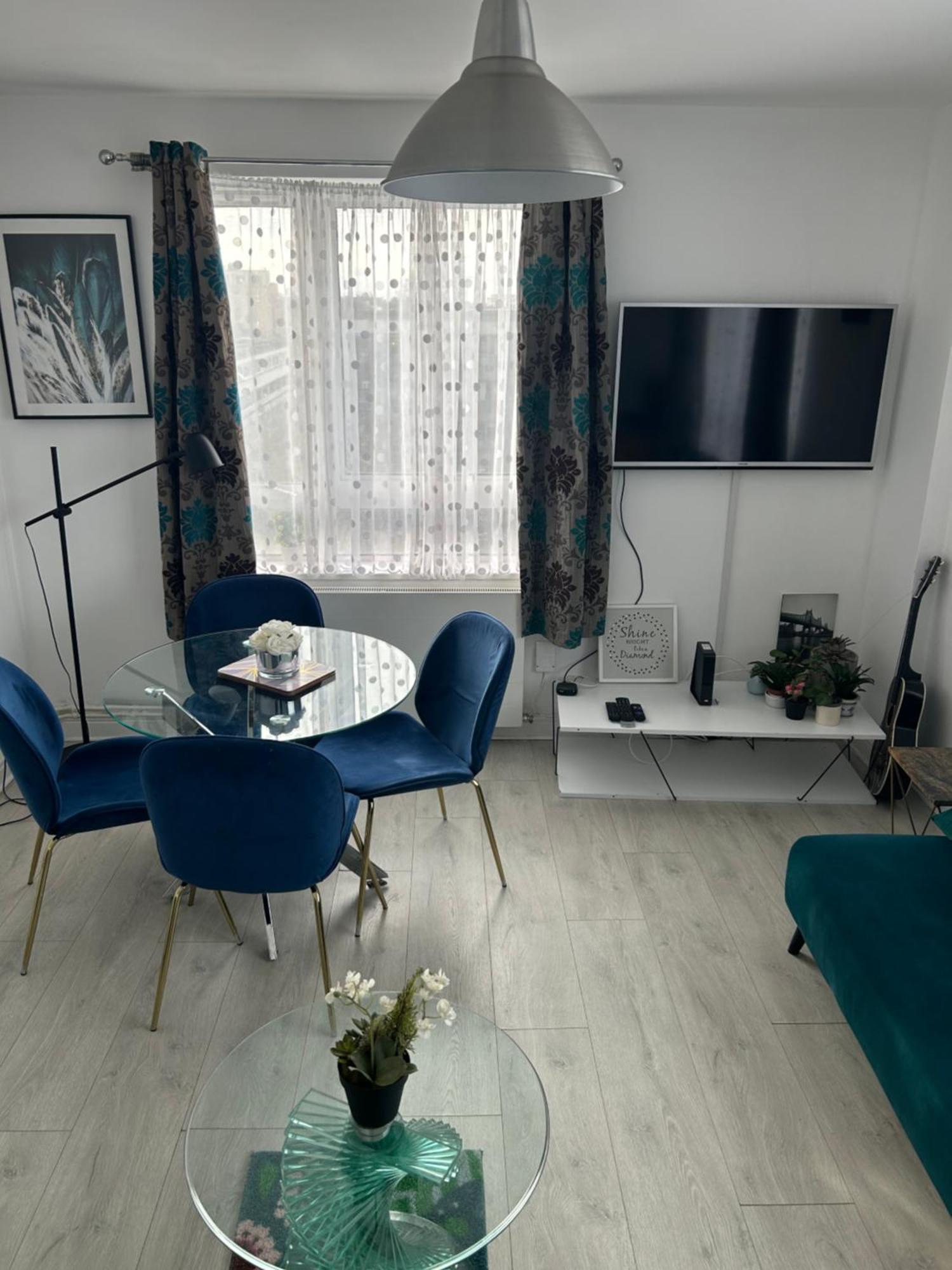 Cosy 2-Bedroom Flat In Finsbury Park, Modern, Convenient & Close To Central London! Eksteriør billede
